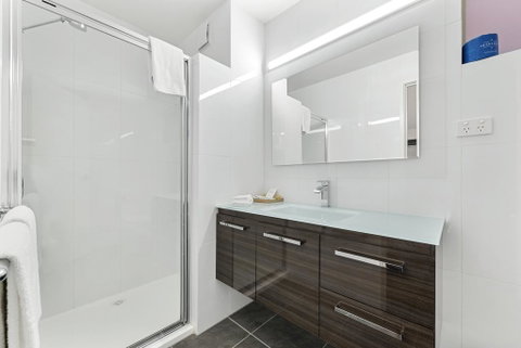 Bay City (Geelong) Motel - Rental Cars 2