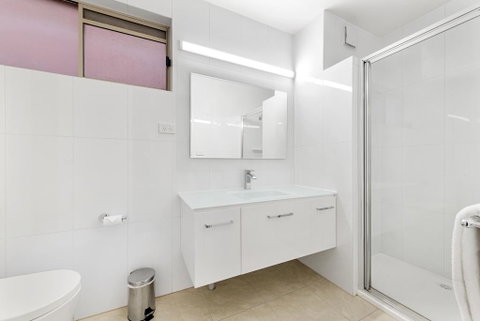 Bay City (Geelong) Motel - Rental Cars 3