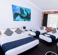Bay Hotel Motel - Rental Cars