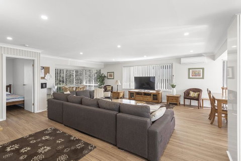 Bay Serene, 15 Mistral Close - Rental Cars 2