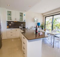 Baywatch 3 - Rental Cars