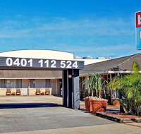 Beach Motel Woolgoolga - Rental Cars