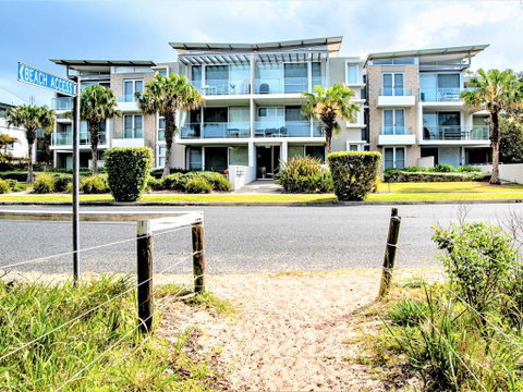 Beaches Holiday Resort - Apartment 2 - Rental Cars 0