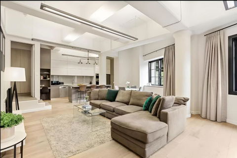 Renovated Warehouse Conversion In Heart Of Sydney - Rental Cars 0