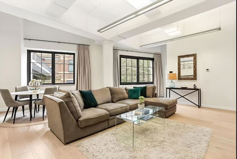 Renovated Warehouse Conversion In Heart Of Sydney - Rental Cars 2