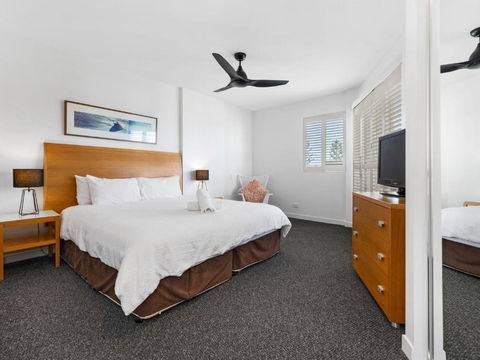 RESORT ON THE BEACH 2214/2215 - Rental Cars 1