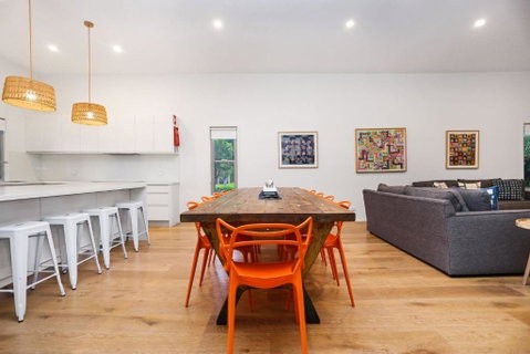 Russell Street Retreat - Rental Cars 3