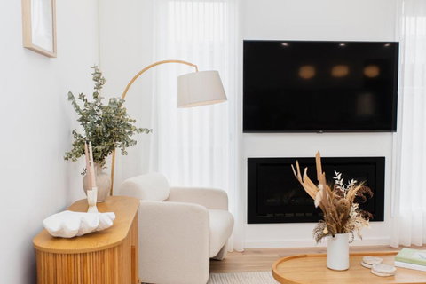 Saltwater Lux, 4 Bdrm, 3 Bath, Golf, Weddings, Beaches, Adventure Park - Rental Cars 1