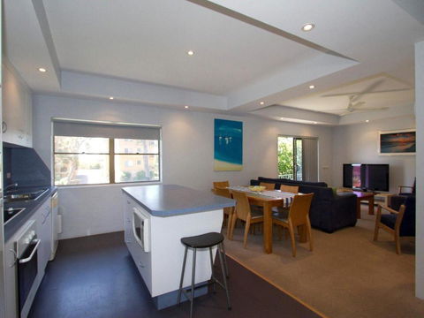 Sandcastle 7 With WiFi - Rental Cars 2