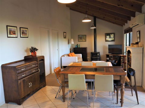 Sandhurst Escape 2 17 - Rental Cars 3