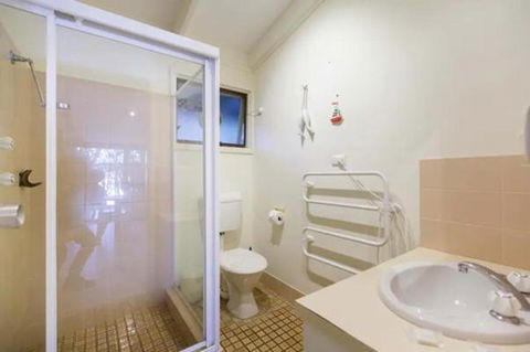 Sandpiper On Smiths Lake - Rental Cars 2