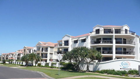 Sands 16, 20 - 22 Pacific Parade - Rental Cars 0