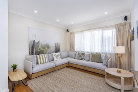 Swanbourne Family Home - Executive Escapes - Rental Cars 1