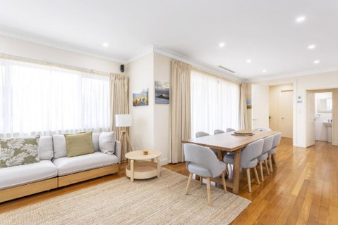 Swanbourne Family Home - Executive Escapes - Rental Cars 2