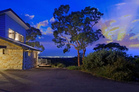 Sydney View - Rental Cars 2