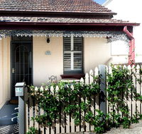 Beautiful modern historic home near Sydney harbour - Rental Cars
