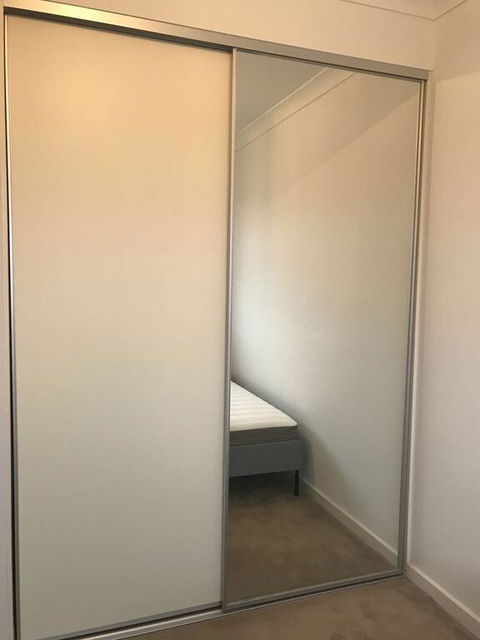 Beautiful New Room - Rental Cars 3