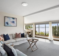 Beauty Point - Hosted by L'Abode Accommodation - Rental Cars