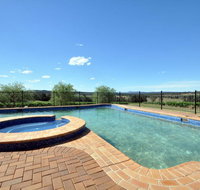 Beggars Bridge Vineyard Homestead w/ pool  wifi  tennis  vineyard - Rental Cars