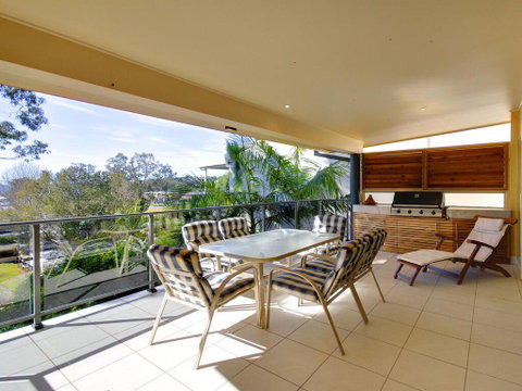 Bellima Beach House', 9 Jackson Close - Huge Duplex With Air Con And Fabulous Views - Rental Cars 2
