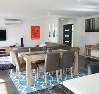 Ben's Place - modern  convenient - Rental Cars