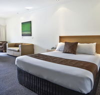 BEST WESTERN Geelong Motor Inn  Serviced Apartments - Rental Cars