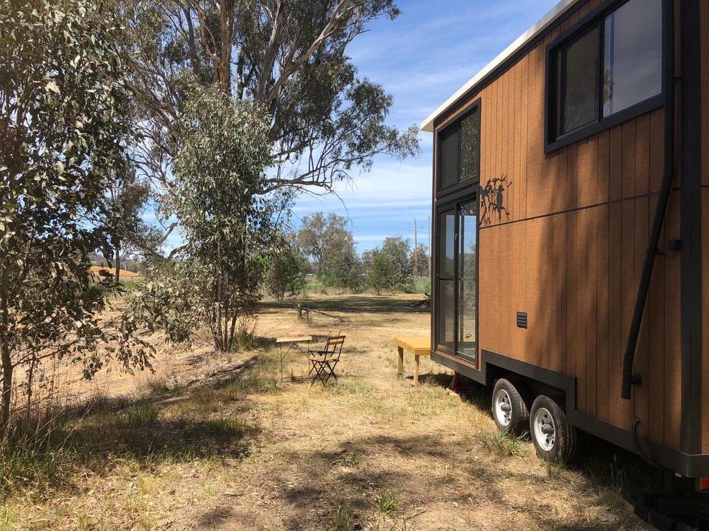 Walbundrie ACT Rental Cars
