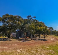 Big Tiny Seven Hills Tiny House Tallarook - Rental Cars