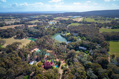 Birdwood Estate - Rental Cars 1
