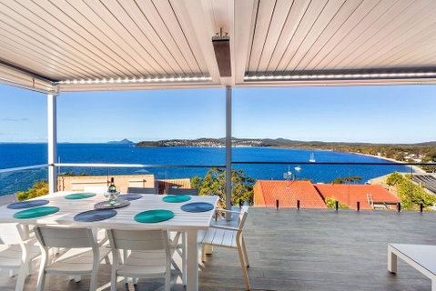 Blue Water Splendour - Infinity Pool And Amazing Views!! - Rental Cars 2