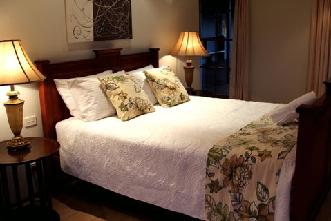 Blueberry Hill Vineyard Villa - Rental Cars 2