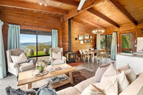 The Lodge By Mt Bellevue - Rental Cars 1