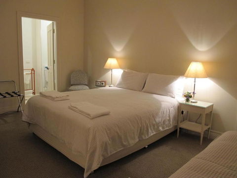 The Playhouse Hotel - Rental Cars 0