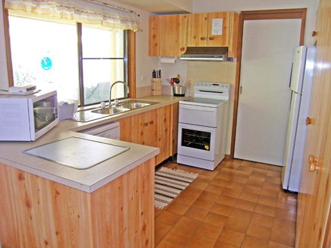 WARR4C - Home Away - Rental Cars 1