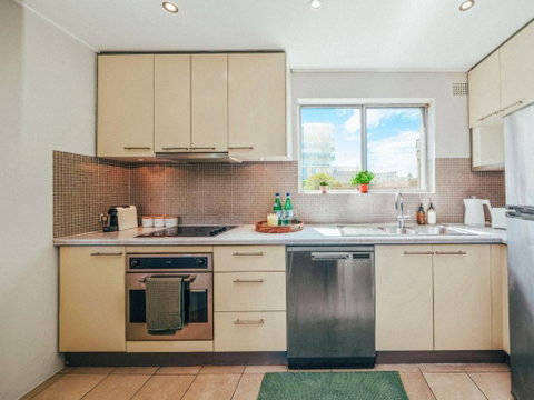 XQ Collection Saltwater Bondi Beach - Rental Cars 3