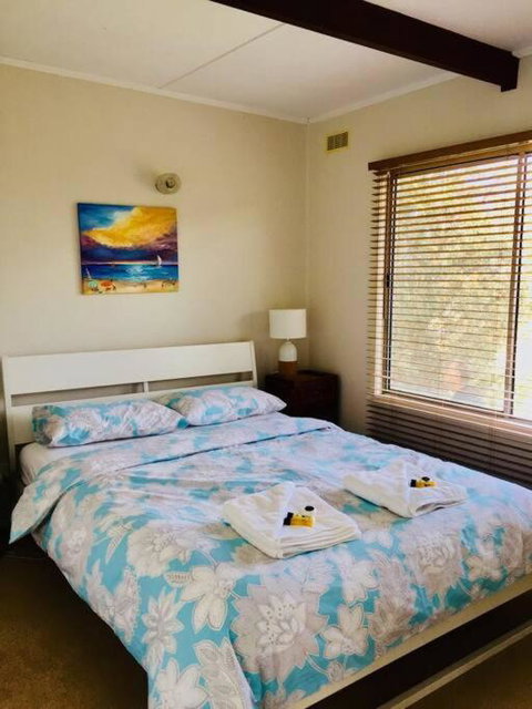 YOLO- Beach-house Views, Near Penguins, Nbn! - Rental Cars 2