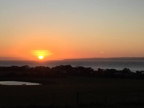 YOLO- Beach-house Views, Near Penguins, Nbn! - Rental Cars 3