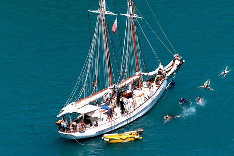Whitehaven Beach Sailing And Snorkeling Cruise - Rental Cars 3