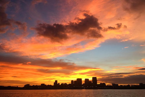 Tropical Light Sundowner Cruise With Drinks Included - Rental Cars 4