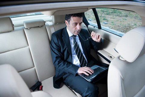 Private Gold Coast Airport Departure Transfer - Rental Cars 4