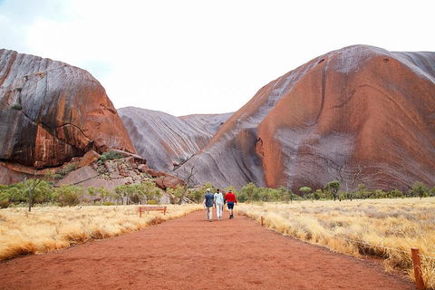 2-Day Uluru (Ayers Rock) And Kata Tjuta Trip From Alice Springs - Rental Cars 1