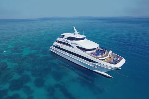 Full Day Reef Cruise Including 10 Minute Heli Scenic Flight: Get High Package - Rental Cars 4