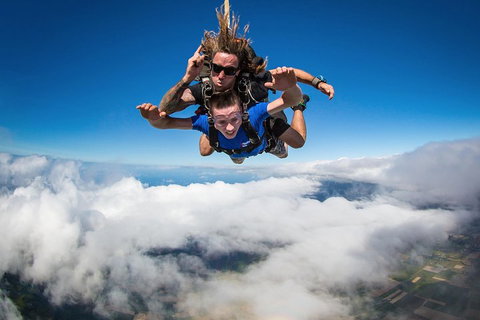Reef And Rainforest Tandem Sky Dive In Cairns - Rental Cars 0