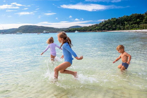 Whitehaven Beach And Daydream Island Cruise - Rental Cars 3