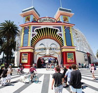 Private Full Day Melbourne City Tour with local guide - Rental Cars